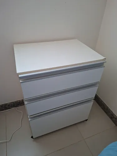 Gabinete com gavetas 