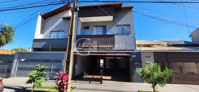 Impecável casa à venda em Campo Grande-MS, Jardim Tijuca: 3 quartos, 2 suítes, 1 sala, 2 v