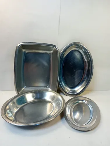Kit 4 Peças em Inox (Bandeja Quadrada + Travessas Ovais Gazola Inox 18/8)