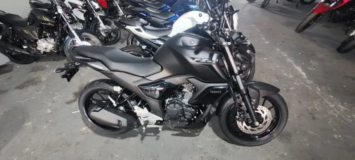YAMAHA FZ 15 PRETA 2026 Shalon veículos Cariacica