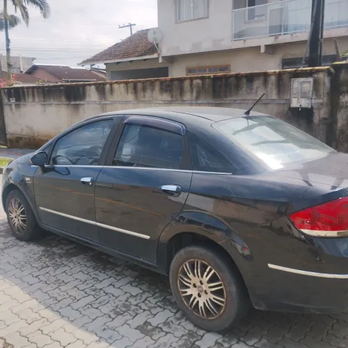 Fiat Linea Essence Dualogic 1.8 Flex 16V 4P 2015