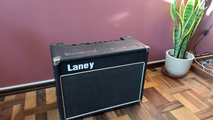 Amplificador Laney VC30-210 - 30W 100% valvulado 2x10" HH