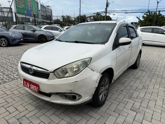 Fiat Grand Siena Attrac. 1.4 EVO F.flex 8V 2013