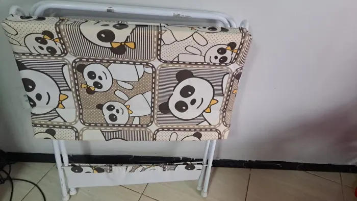 Banheira e trocador unisex em perfeito estado.