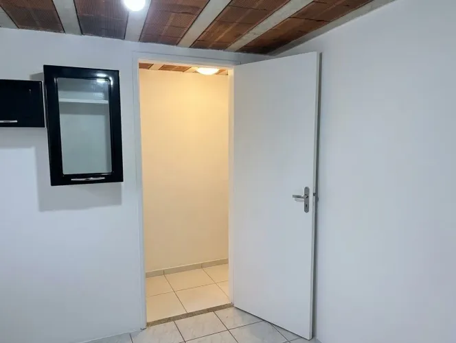 Quarto para alugar 600 cidade nova centro RJ 
