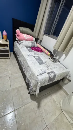 Cama semi nova 4 meses uso 