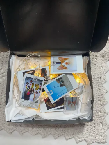 Caixinha presenteável com polaroids originais