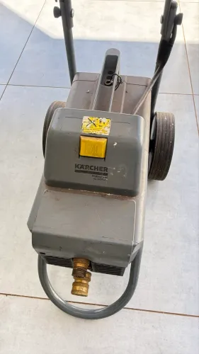 Lavadora KARCHER Profissional