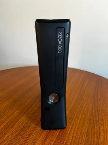 Xbox 360 Slim Desbloqueado RGH ? Liga, mas não dá vídeo