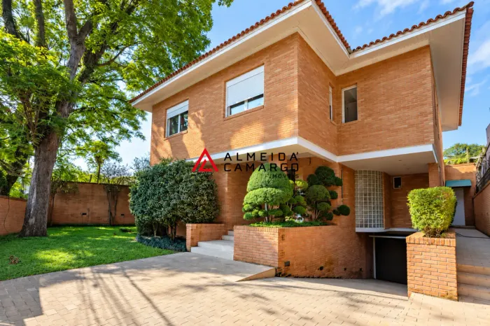 Casa Jardim América Assinada Rua Fechada 4 Suítes 6 Vagas 600m²