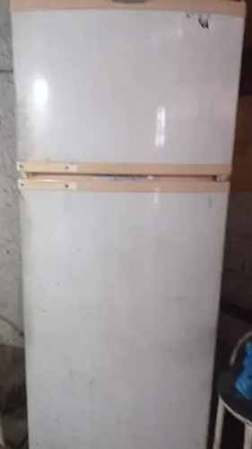 Geladeira para concerto 