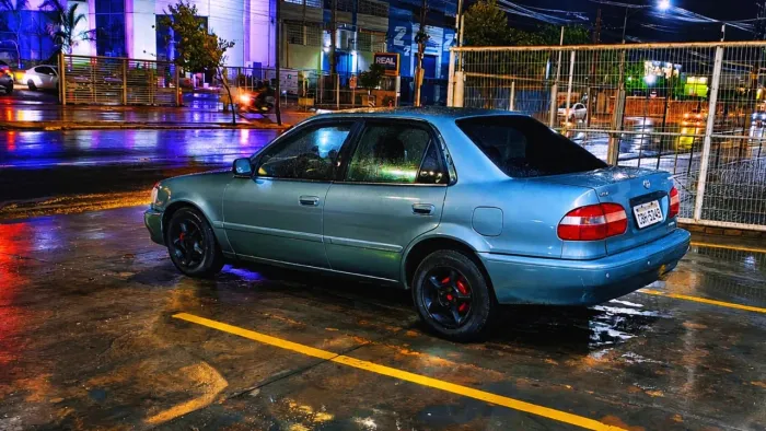 Toyota Corolla XEI 1.8/1.8 Flex 16V Aut. 2001