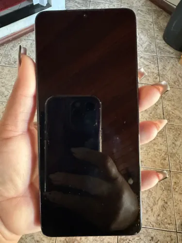 Celular moto g06