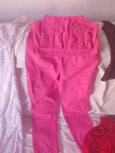Conjunto rosa bonito de elegante usado,mas conservado!!!!
