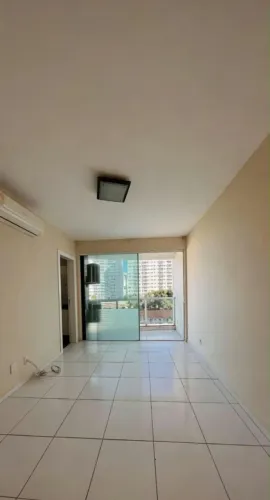 Apartamento para Locação em Macaé, Gloria, 3 dormitórios, 1 suíte, 2 banheiros, 2 vagas