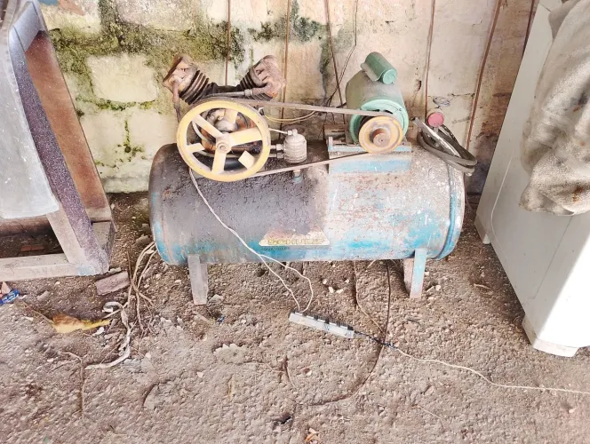 COMPRESSOR DE AR