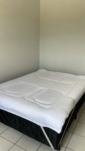 Cama de casal nova