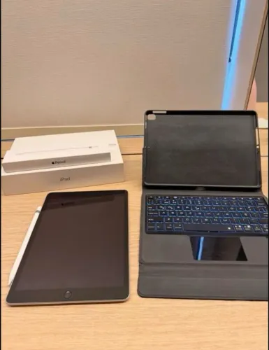 iPad 9ª geração 256GB + Apple Pencil + Teclado