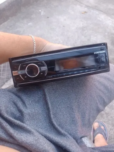 auto rádio pósitron