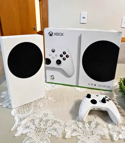 Xbox série S com caixa e nota