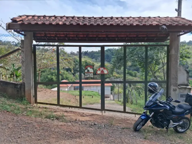 CHÁCARA À VENDA EM PARAIBUNA - ESPAÇO, CONFORTO E LAZER!