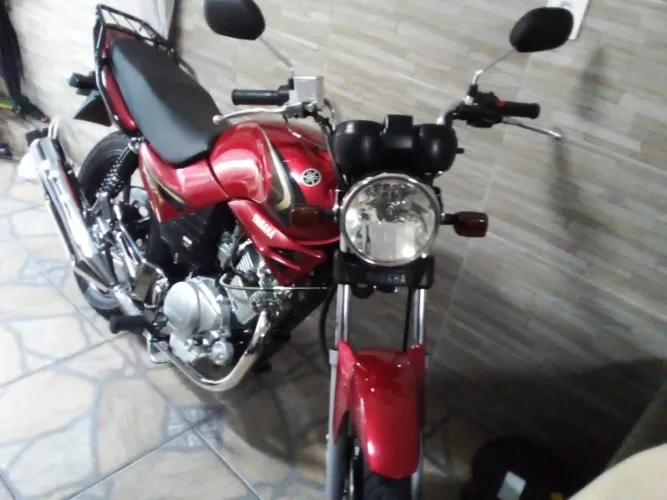 Ybr estado acima da média moto ótima economica