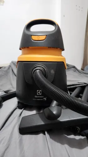 Aspirador de pó electrolux