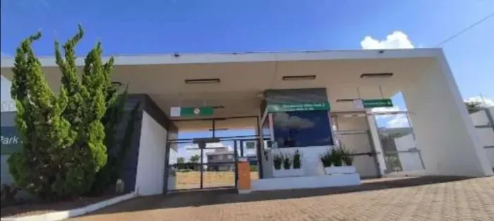 Lote no Condomínio Villas Park II, com 405 M2 .