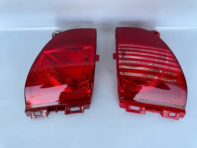 Par Refletor Parachoque Traseiro Peugeot 2008 2016 a 2023