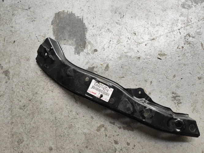 Alojamento farol direito Lexus NX200