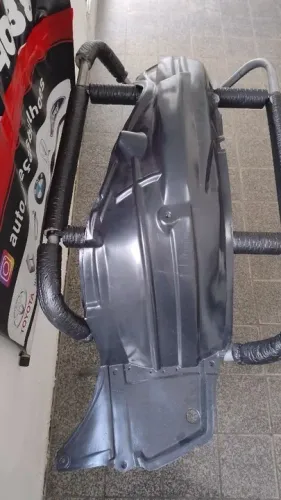 Parabarro Dianteiro Esquerdo Toyota Etios 2013 a 2016.