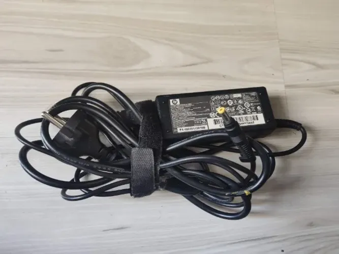 Fonte carregador Notebook HP 65W