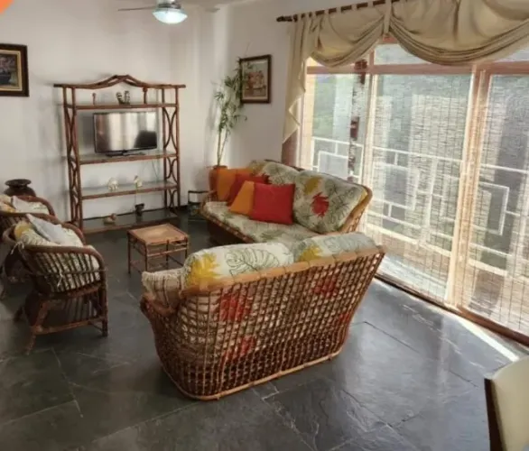 Lindo Apartamento Praia da Pitangueiras Guarujá 149m2 4 quartos