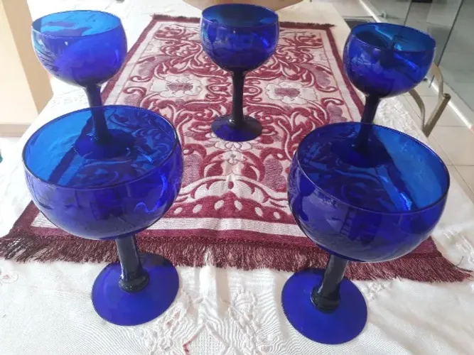 taças azul para decoração residencial