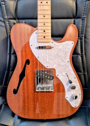 Guitarra Fender Squier Telecaster Classic Vibe 60's Thinline 