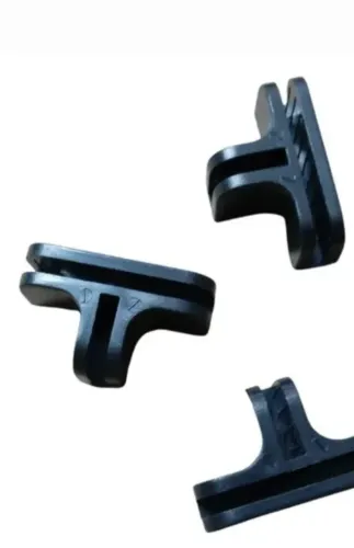 Conectivo ABS T vazado pra baleiro e divisórias  em vidros 4mm - Kit 10 peças  - Preto