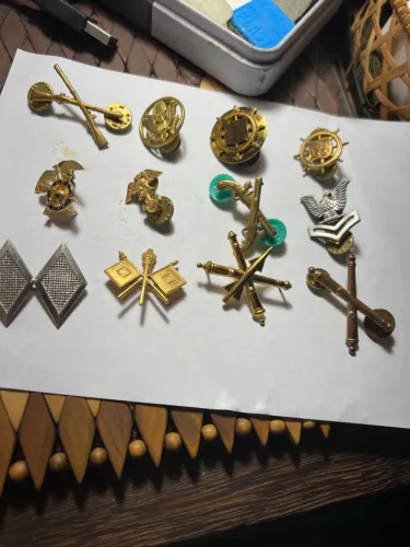 Broches us forces originais 