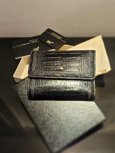 Carteira Montblanc Couro Croco - Elegância e Sofisticação
