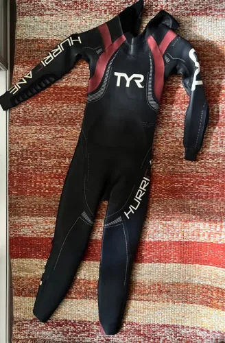 Roupa de Natação e Triathlon TYR Hurricane CAT5 - NOVO