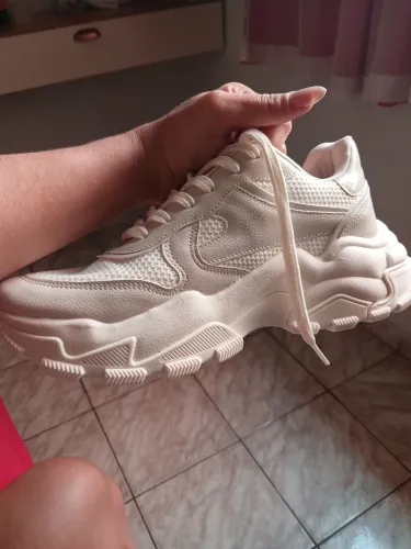 Tênis femenino Chunky Novo