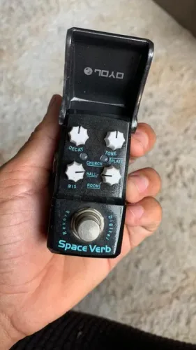Pedais de Guitarra - Reverb - Delay - Blues drive
