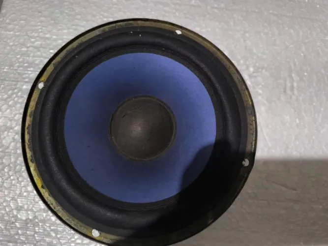 Alto-falante Kenwood 7 polegadas e 7 Ohms funcionando perfeitamente