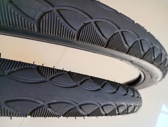 Pneu Pirelli 700 Touring aro 29