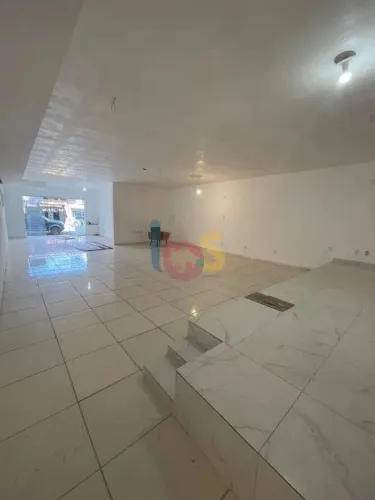Alugo ponto comercial no Pontal.