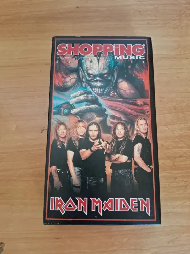 Fita VHS EMI Iron Maiden anos 90