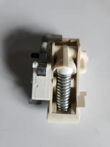 Trava Porta Lava Louças Electrolux Le09 Le12b Le12x (Usado)