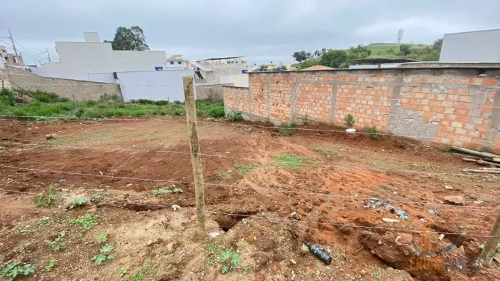 Lote a venda Bairro Novo Horizonte , Conselheiro Lafaiete MG