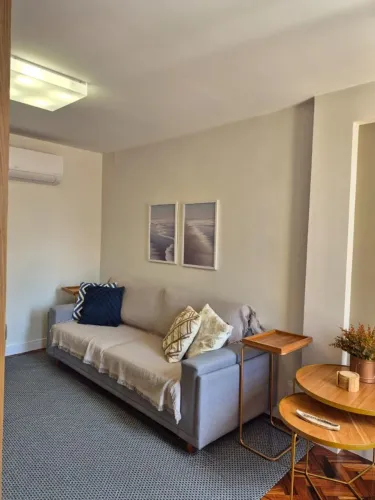 Apartamento 2 quartos - Reformado - lindo - Metrô arcoverde - praia
