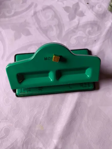 Furador para caderno inteligente