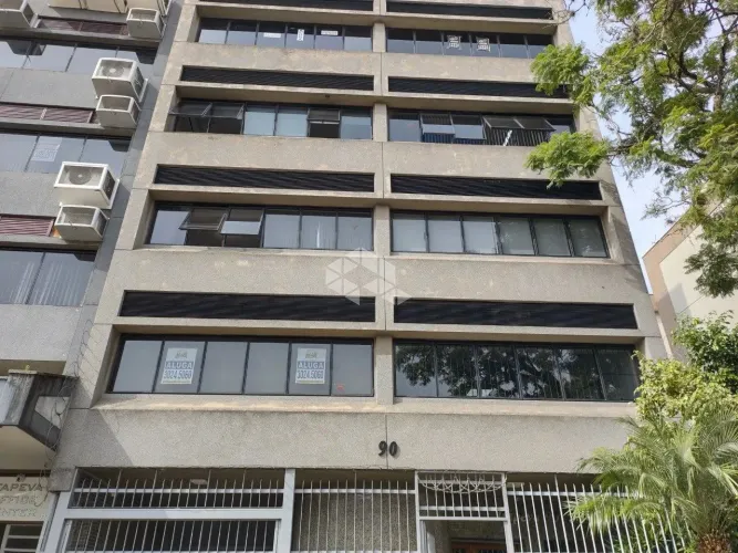 Sala Comercial com vaga de garagem à VENDA no Bairro Passo da Areia Porto Alegre